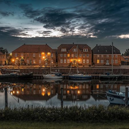 Hotel Packhaus Hooksiel Exterior photo